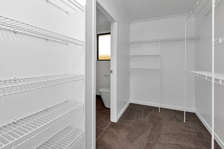 Photo of property in 51 Te Taniwha Road, One Tree Point, 0118