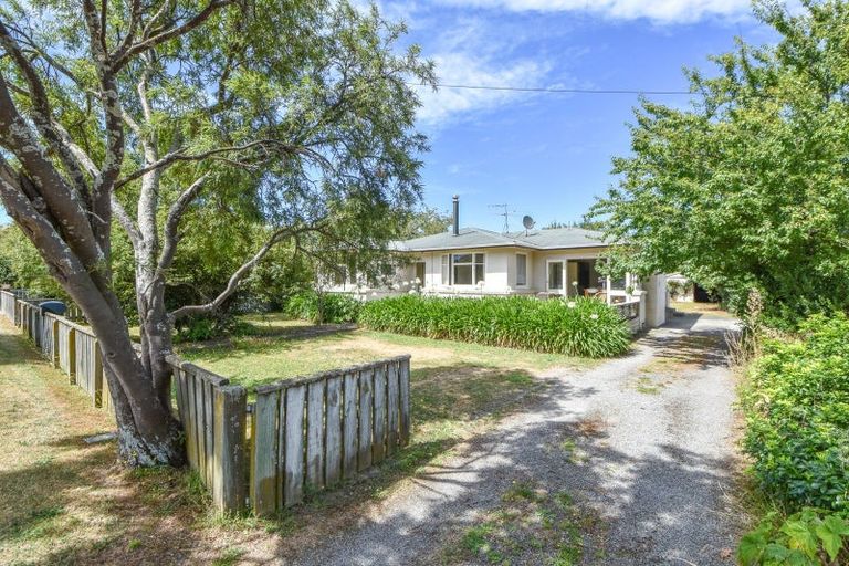 Photo of property in 22 Moreton Road, Carterton, 5713