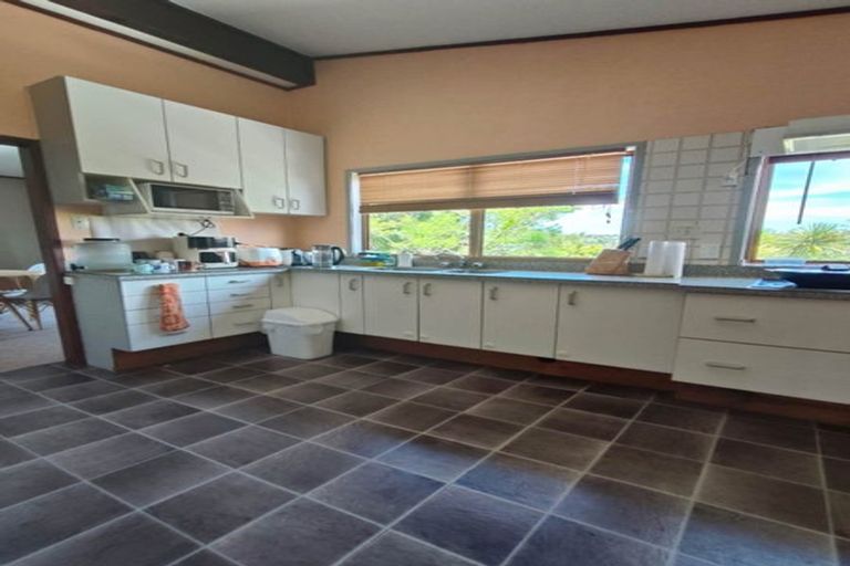 Photo of property in 34 Sartors Avenue, Northcross, Auckland, 0630