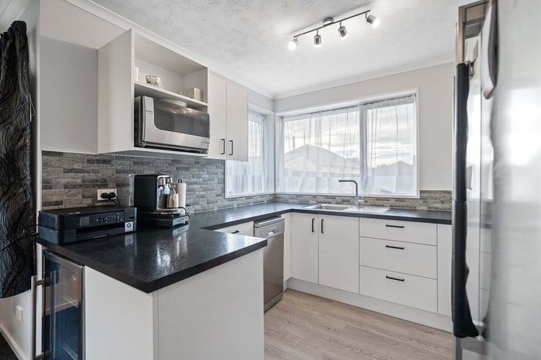 Photo of property in 15a Nottingham Avenue, Halswell, Christchurch, 8025