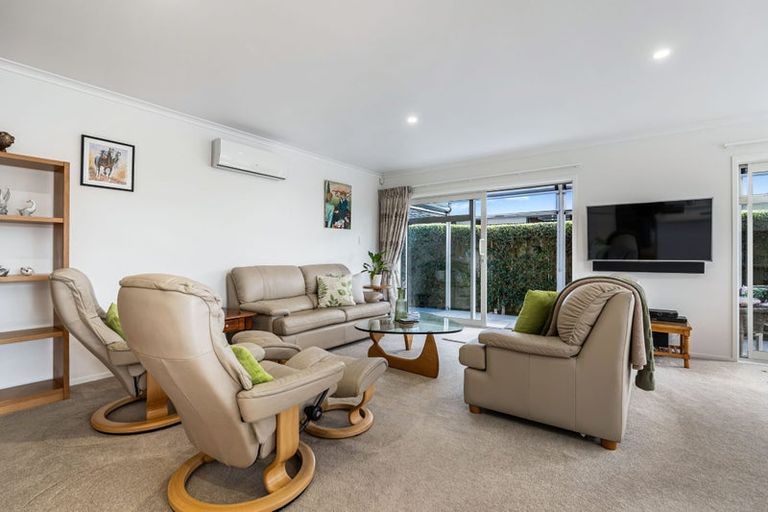 Photo of property in 14 Hatton Road, Orewa, 0931