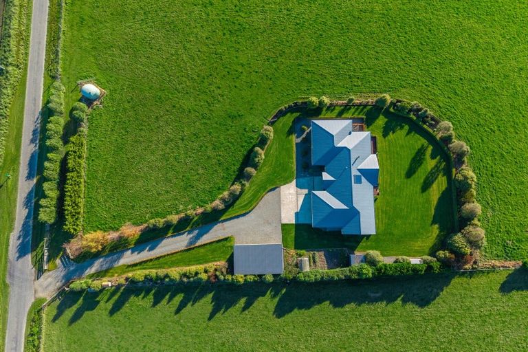Photo of property in 16 Campbell Forrest Road, Otaio, Timaru, 7971