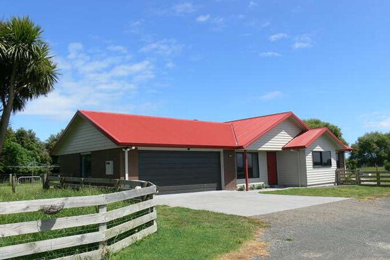 Photo of property in 96 Robins Road, Thornton, Whakatane, 3194