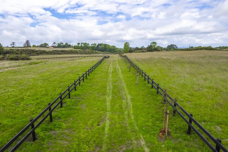 Photo of property in 430 Charles Road, Karaka, Papakura, 2580