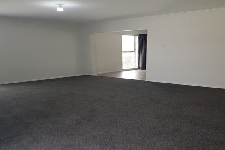Photo of property in 7 Whitechapel Grove, Stokes Valley, Lower Hutt, 5019