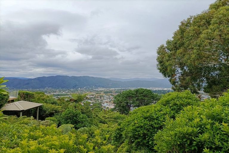 Photo of property in 7a Chestnut Grove, Maungaraki, Lower Hutt, 5010
