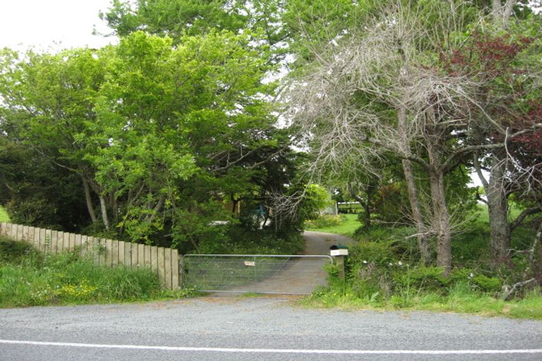 Photo of property in 229 State Highway 1, Wellsford, 0974