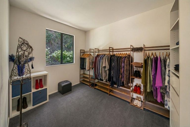 Photo of property in 18 Korokoro Road, Korokoro, Lower Hutt, 5012