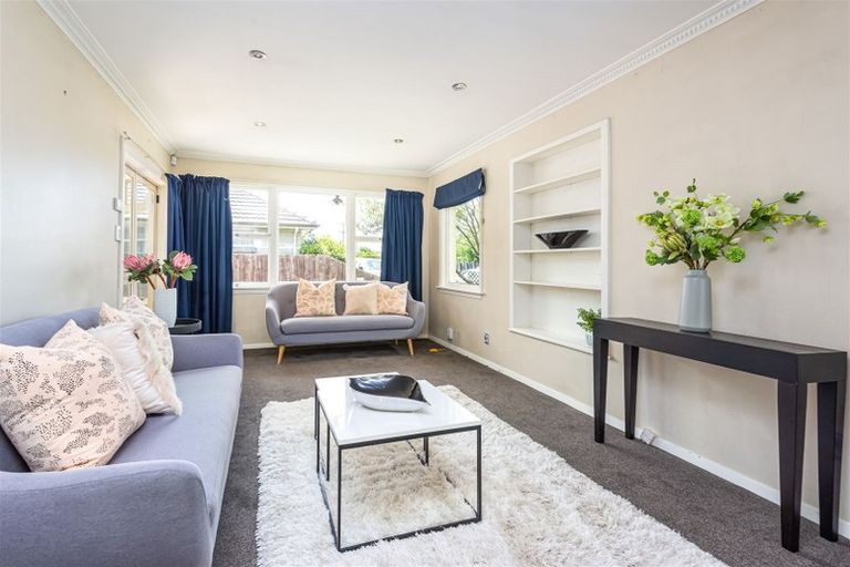 Photo of property in 209 Grimseys Road, Redwood, Christchurch, 8051