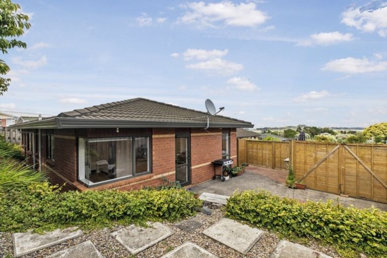 Photo of property in 1/103 Wallace Road, Mangere Bridge, Auckland, 2022