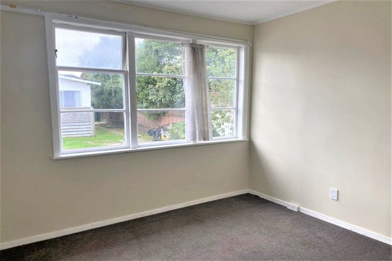 Photo of property in 27 Shakespeare Avenue, Trentham, Upper Hutt, 5018