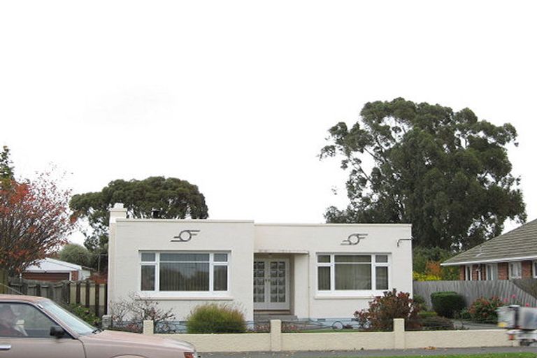 Photo of property in 30 Curletts Road, Sockburn, Christchurch, 8042