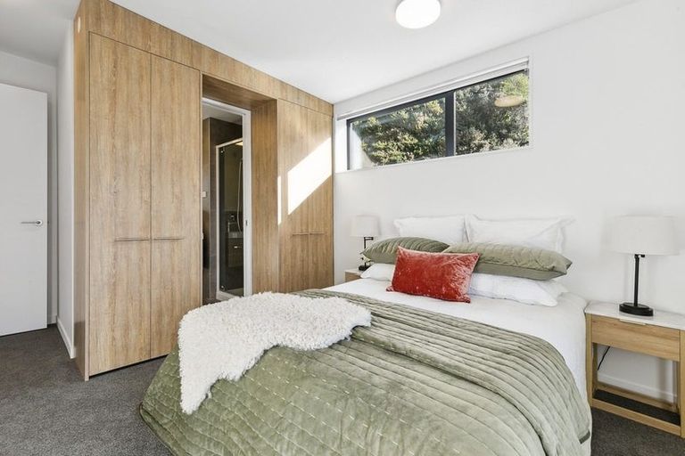 Photo of property in 6/69 Tiketike Way, Brooklyn, Wellington, 6021