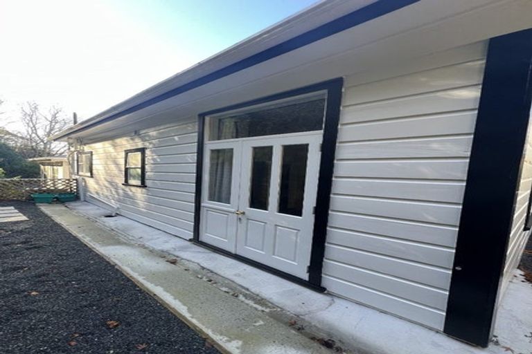 Photo of property in 35 Patanga Crescent, Thorndon, Wellington, 6011