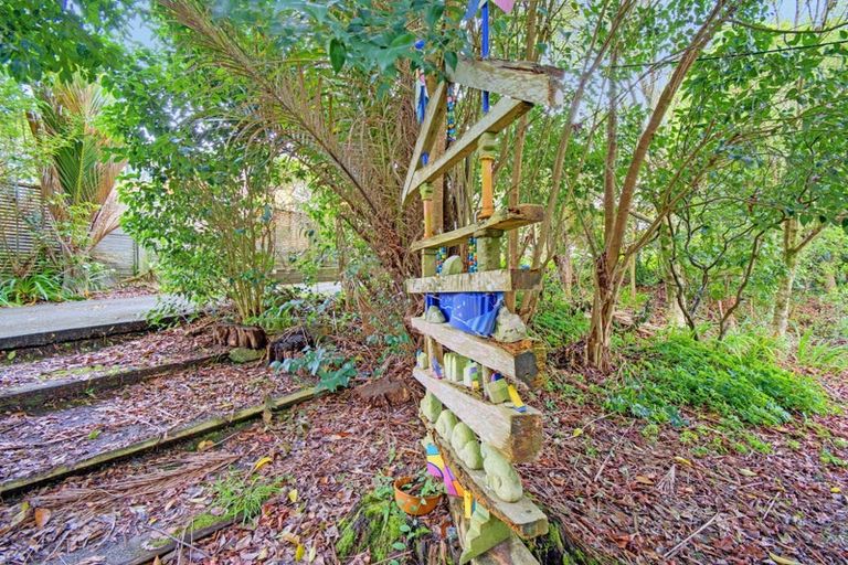 Photo of property in 1913 Paparoa Valley Road, Paparoa, 0571