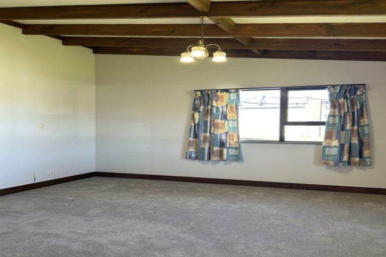 Photo of property in 165 Mitchell Street, Brooklyn, Wellington, 6021