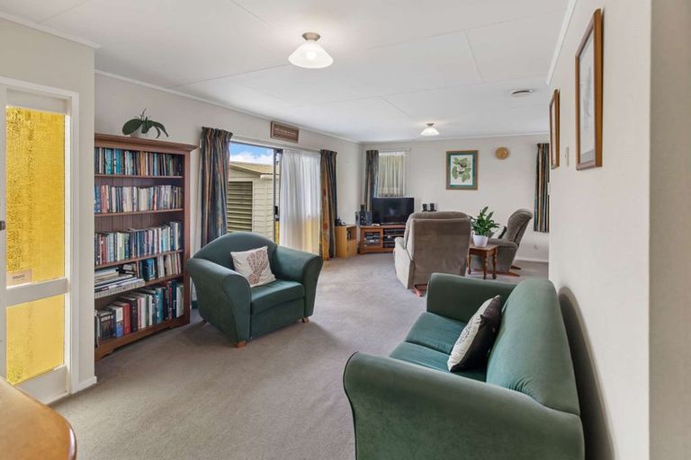 Photo of property in 11 Jupiter Street, Milson, Palmerston North, 4414