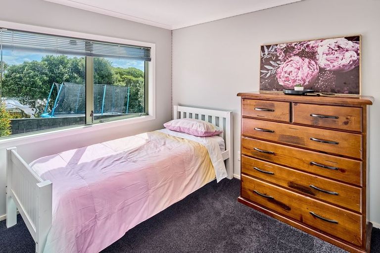 Photo of property in 123 Bedford Street, Cannons Creek, Porirua, 5024
