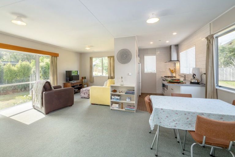 Photo of property in 8 Kowhai Grove, Featherston, 5710