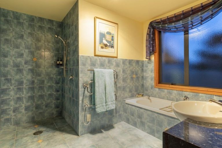 Photo of property in 2 La Cumbre Close, Bethlehem, Tauranga, 3110