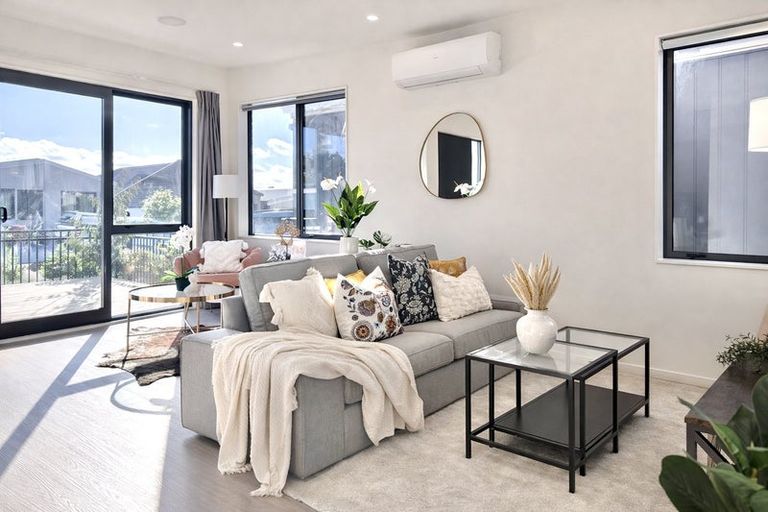 Photo of property in 6 Taukahiwi Road, Pukekohe, 2120