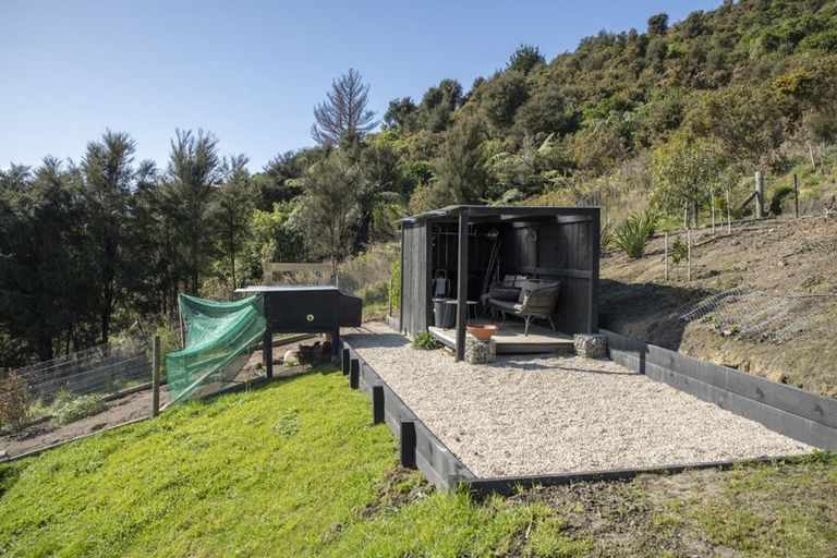 Photo of property in 51 Boons Valley Road, Waikawa, Picton, 7220