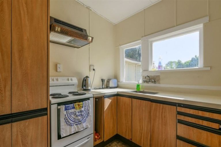 Photo of property in 15 Loyalty Street, Forbury, Dunedin, 9012
