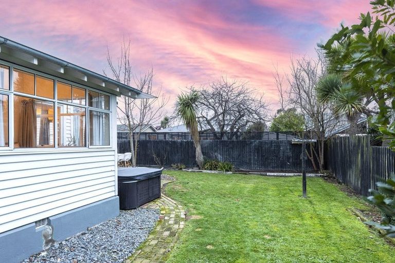 Photo of property in 13 Roosevelt Avenue, St Albans, Christchurch, 8014