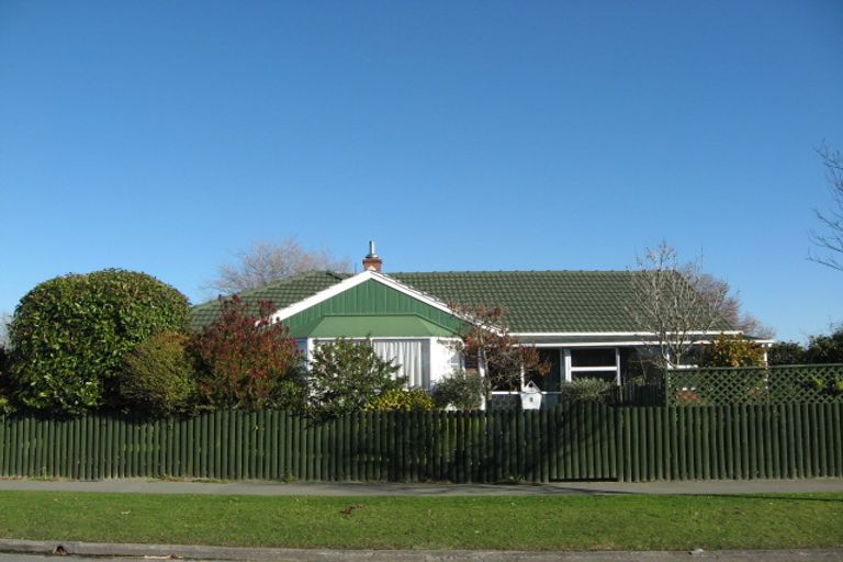 Photo of property in 3 Warren Crescent, Hillmorton, Christchurch, 8025