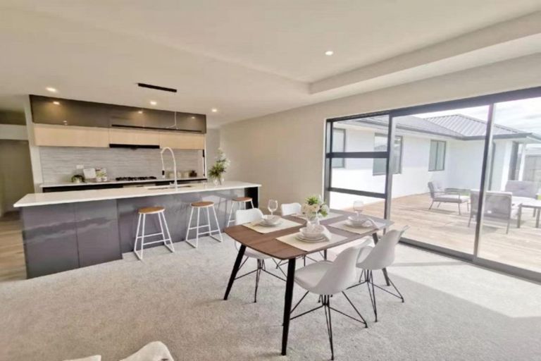 Photo of property in 28 Four Peaks Drive, Wigram, Christchurch, 8025