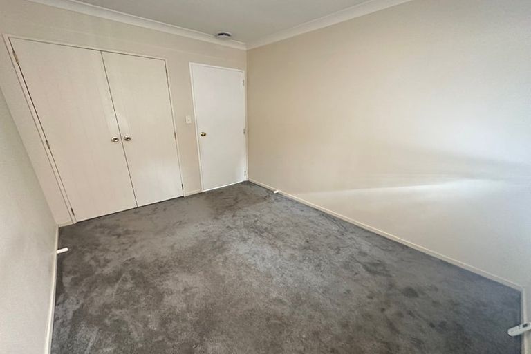 Photo of property in 122 Hugh Green Drive, Pinehill, Auckland, 0632