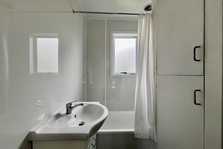 Photo of property in 59 Pah Road, Cockle Bay, Auckland, 2014