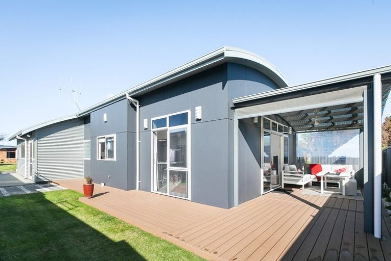 Photo of property in 18 Surfers Avenue, Waihi Beach, 3611