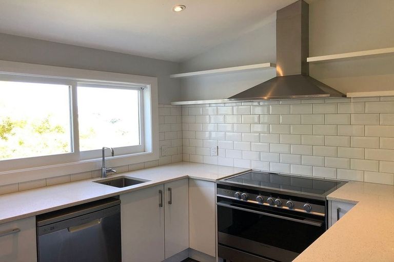 Photo of property in 86 Todman Street, Brooklyn, Wellington, 6021