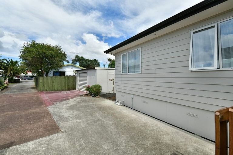Photo of property in 3/140 Parkhurst Road, Parakai, 0830