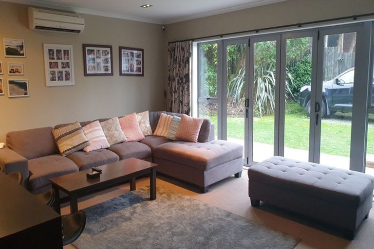 Photo of property in 76a Te Pene Avenue, Titahi Bay, Porirua, 5022