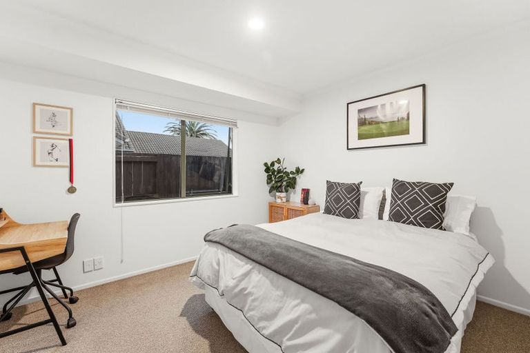 Photo of property in 37 Kahira Crescent, Papamoa Beach, Papamoa, 3118