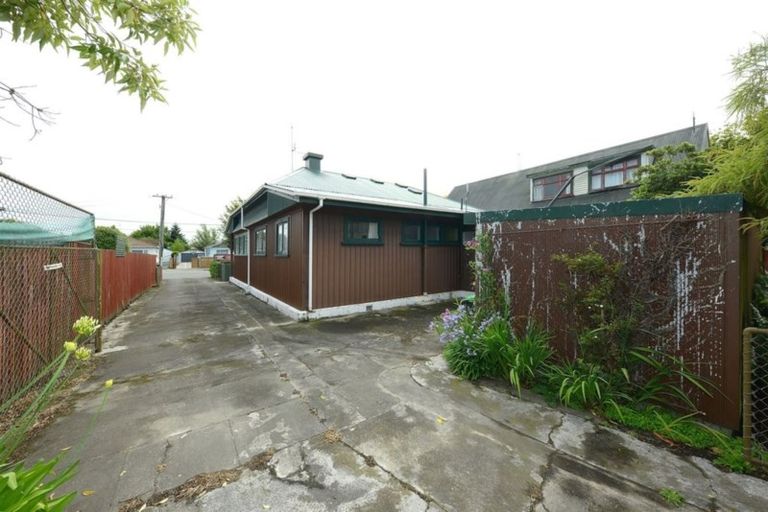 Photo of property in 30 Corson Avenue, Beckenham, Christchurch, 8023