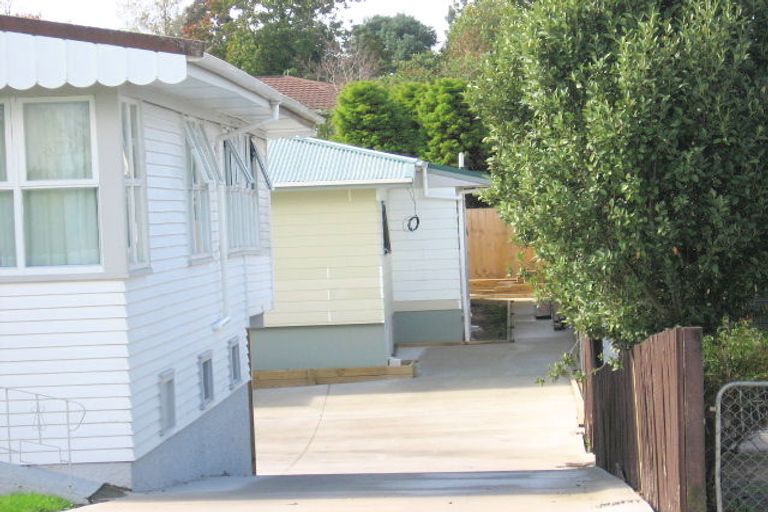 Photo of property in 76a View Road, Henderson, Auckland, 0612