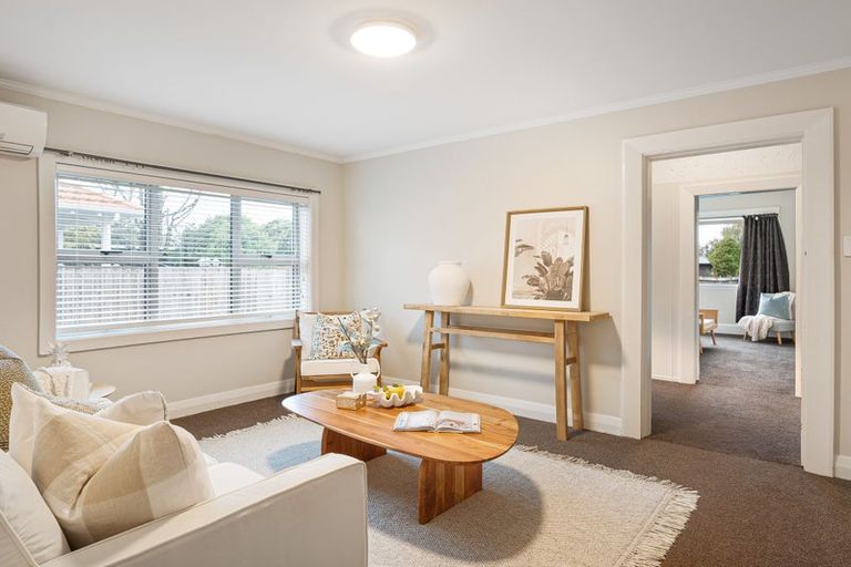 Photo of property in 17 Ensors Road, Opawa, Christchurch, 8023