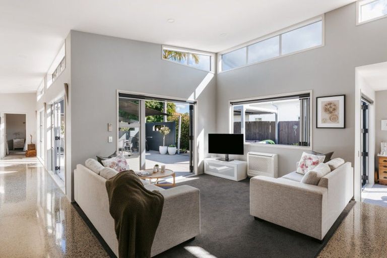 Photo of property in 22 Oriental Parade, Papamoa Beach, Papamoa, 3118