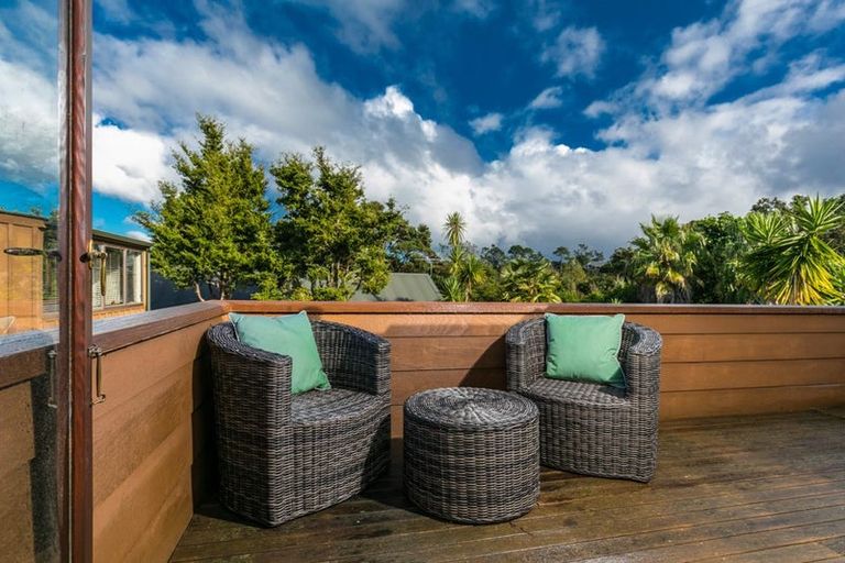 Photo of property in 1 The Knoll, Greenhithe, Auckland, 0632