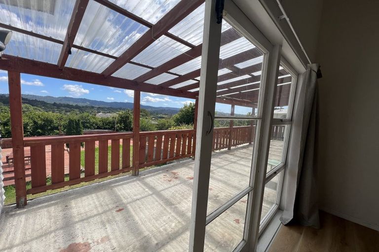 Photo of property in 11 Autumn Avenue, Glen Eden, Auckland, 0602