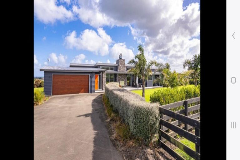 Photo of property in 106b Watt Livingstone Road, Westmere, Whanganui, 4574