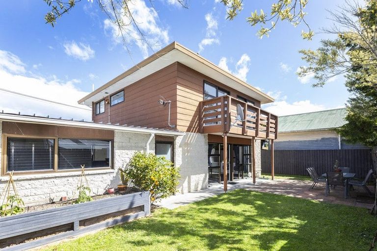 Photo of property in 19 Inglis Street, Phillipstown, Christchurch, 8011