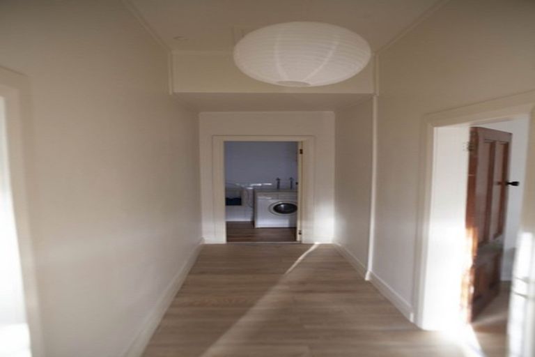 Photo of property in 77 Nairn Street, Mount Cook, Wellington, 6011