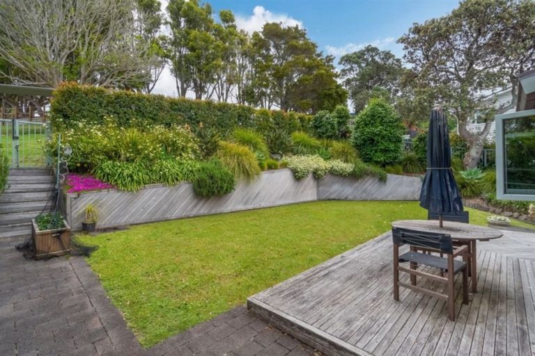 Photo of property in 43 Aotearoa Terrace, Murrays Bay, Auckland, 0630