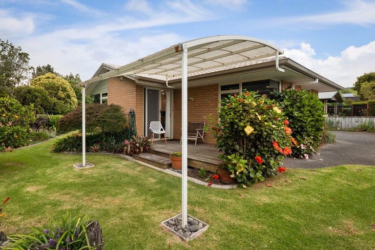 Photo of property in 16 Macmillan Street, Katikati, 3129