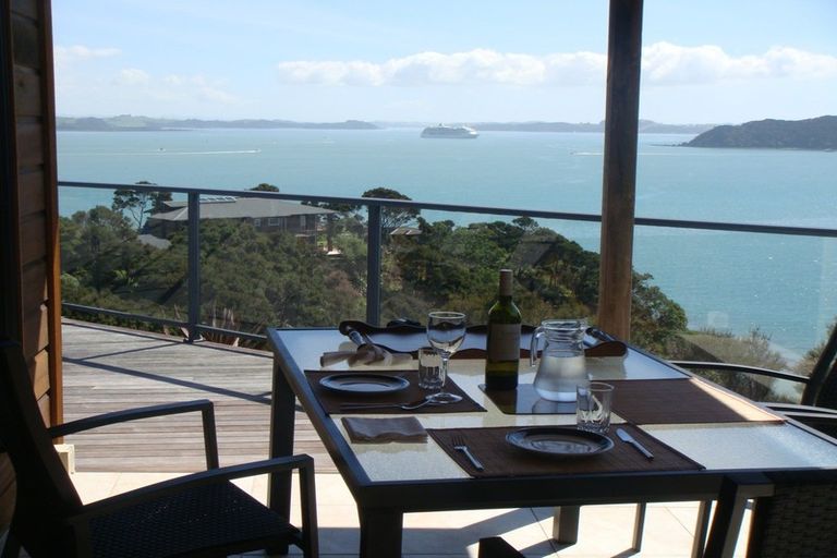 Photo of property in 8 Kaha Place, Russell, 0272