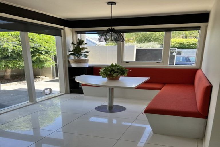 Photo of property in 2/5 Whareora Terrace, Cashmere, Christchurch, 8022